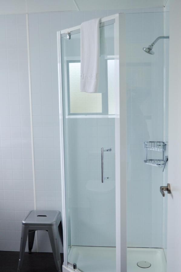Four Seasons Motel 4*