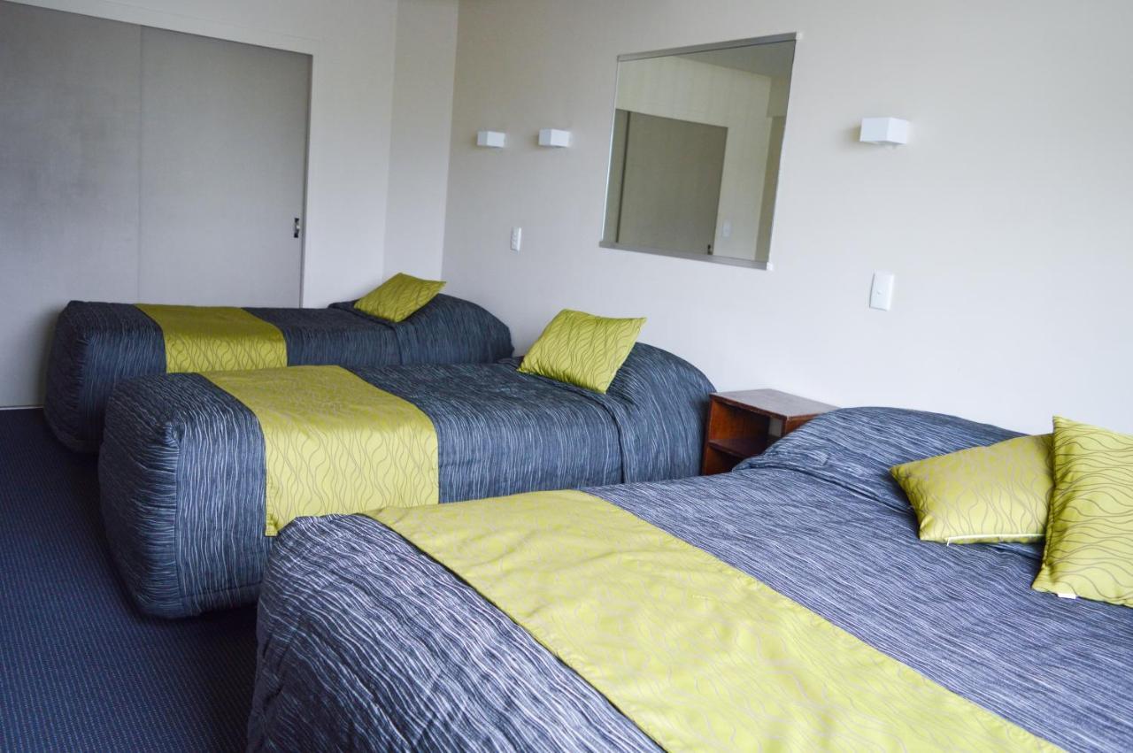 Motel Four Seasons